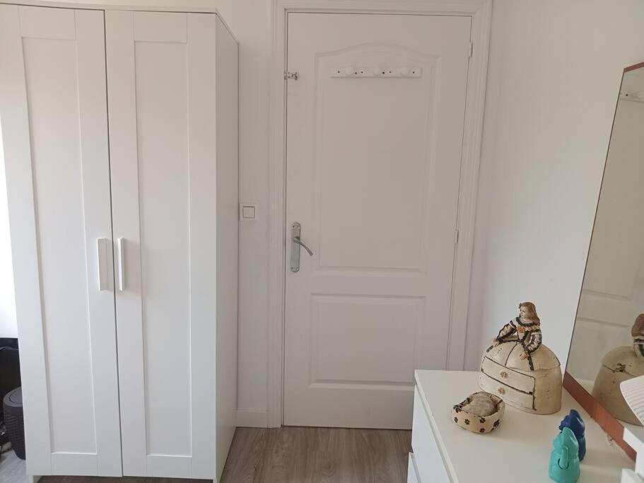 Preciosa Casa Bi-Familiar Al Lado De Donosti. Leilighet Irun Eksteriør bilde