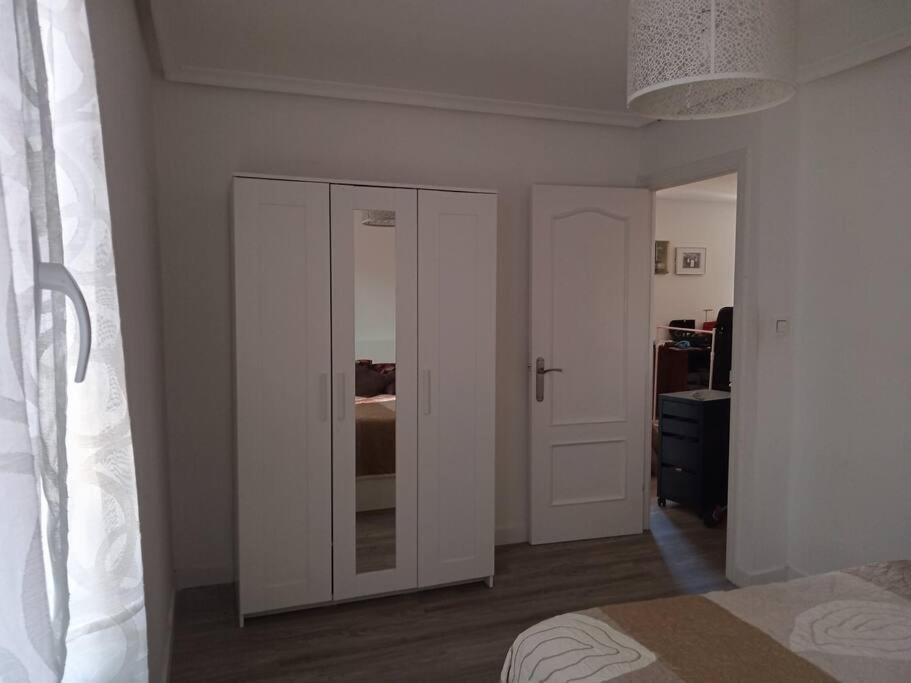 Preciosa Casa Bi-Familiar Al Lado De Donosti. Leilighet Irun Eksteriør bilde