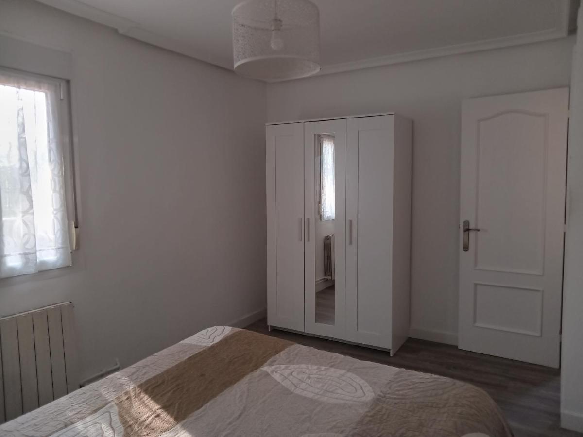 Preciosa Casa Bi-Familiar Al Lado De Donosti. Leilighet Irun Eksteriør bilde